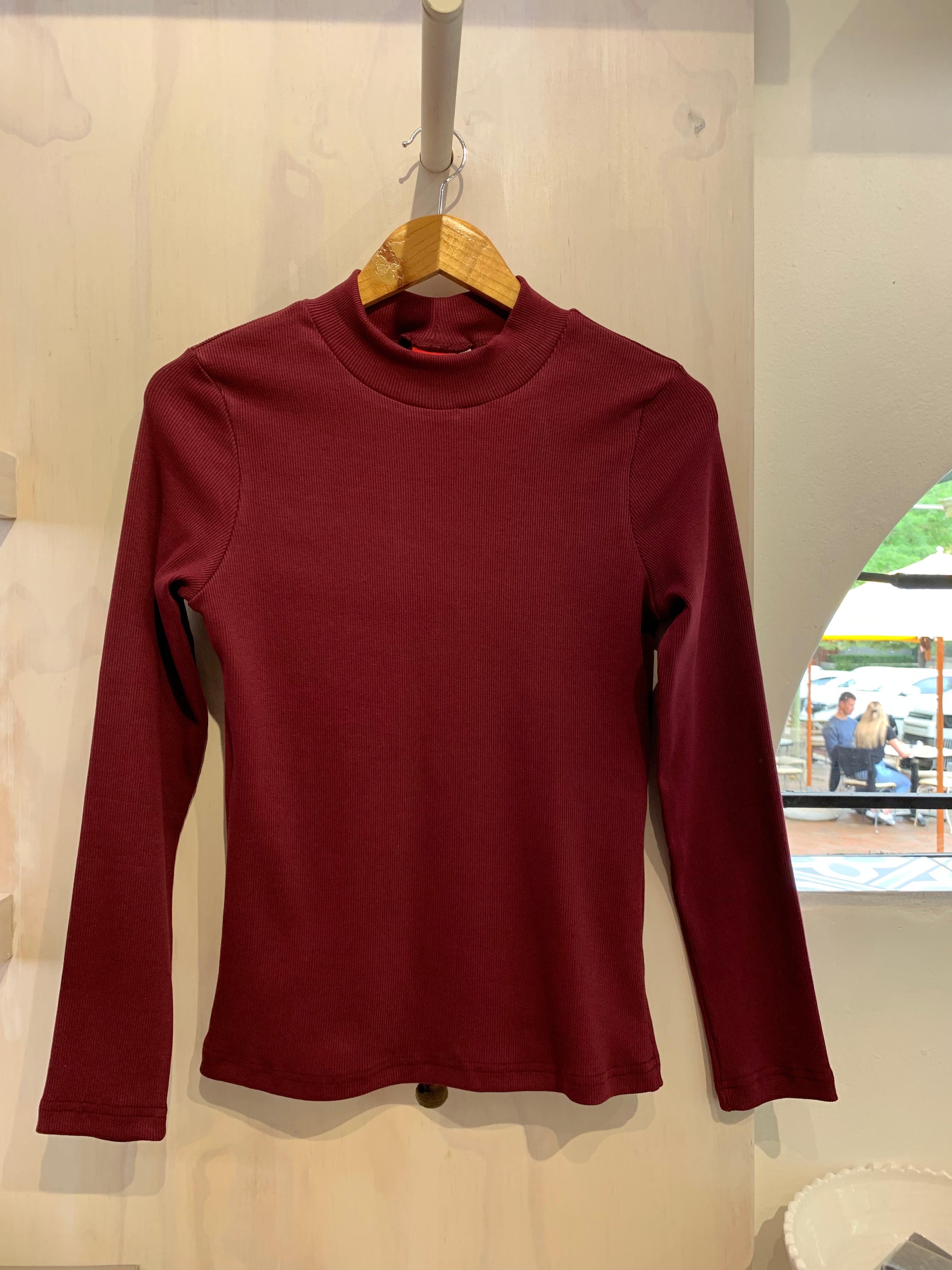Long sleeve mock neck - plum