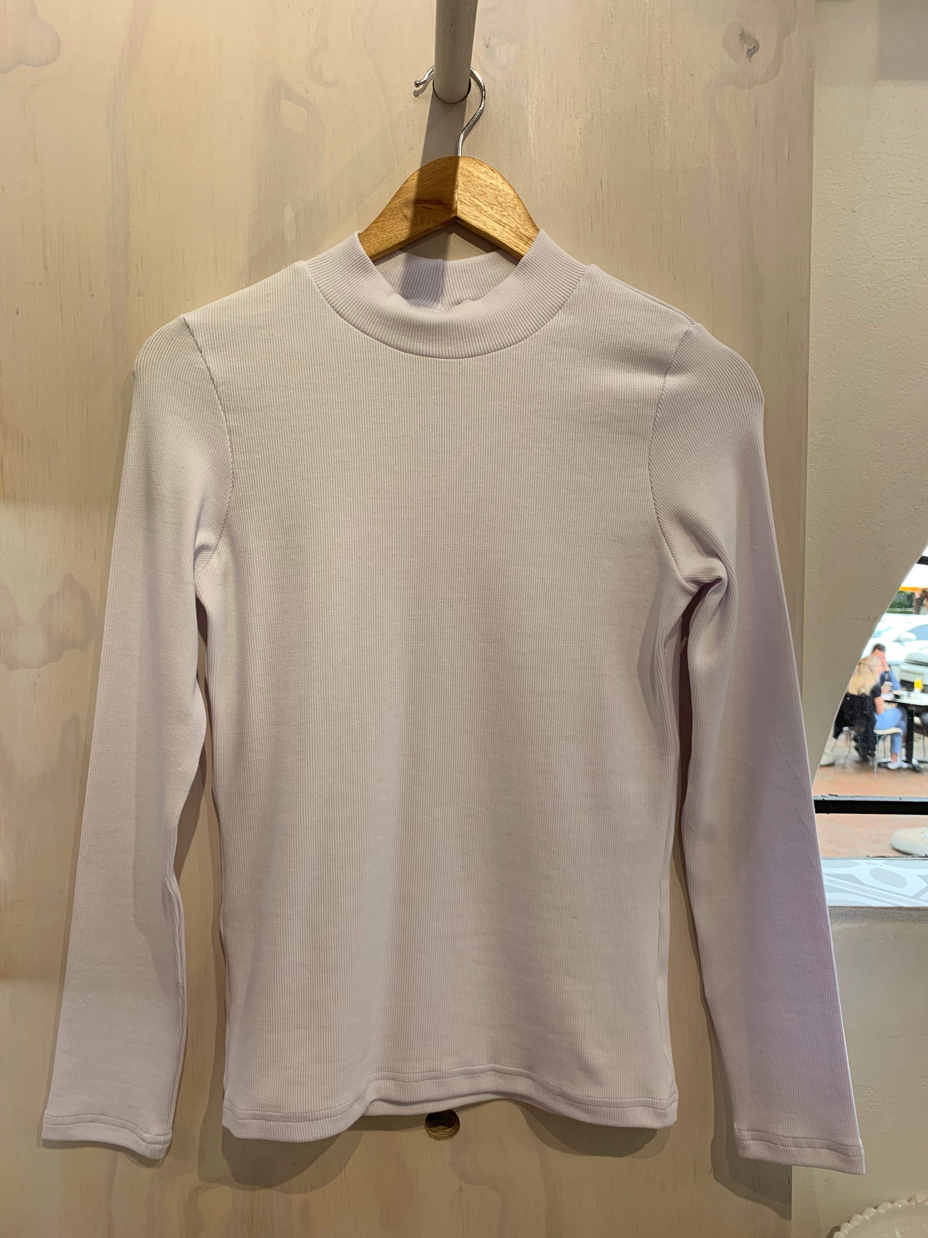 Long sleeve mock neck - white