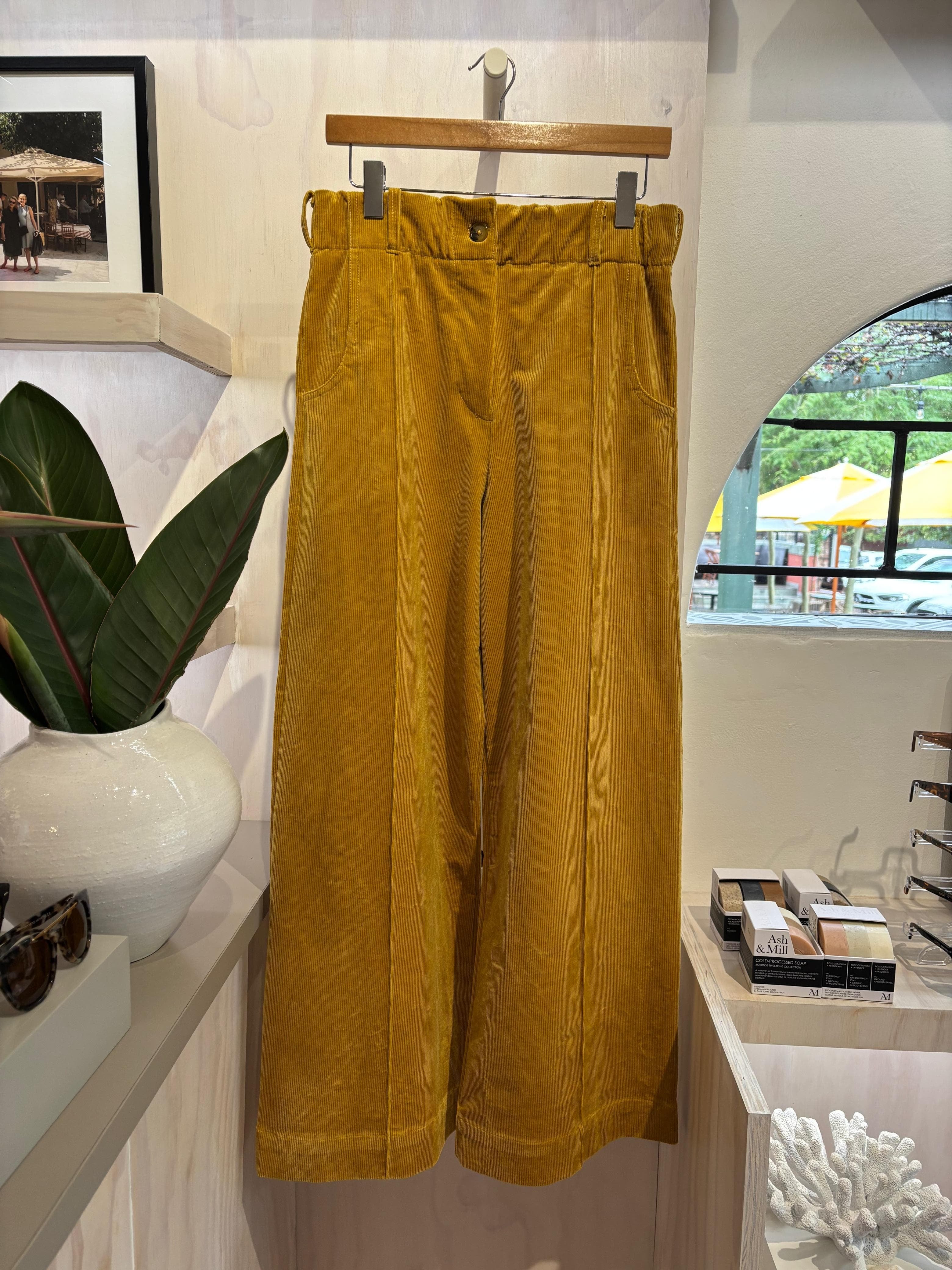 Wide leg pants - amber corduroy